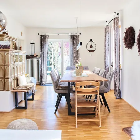 Familyhaus Hochreuther's Hof Apartment Oberdachstetten